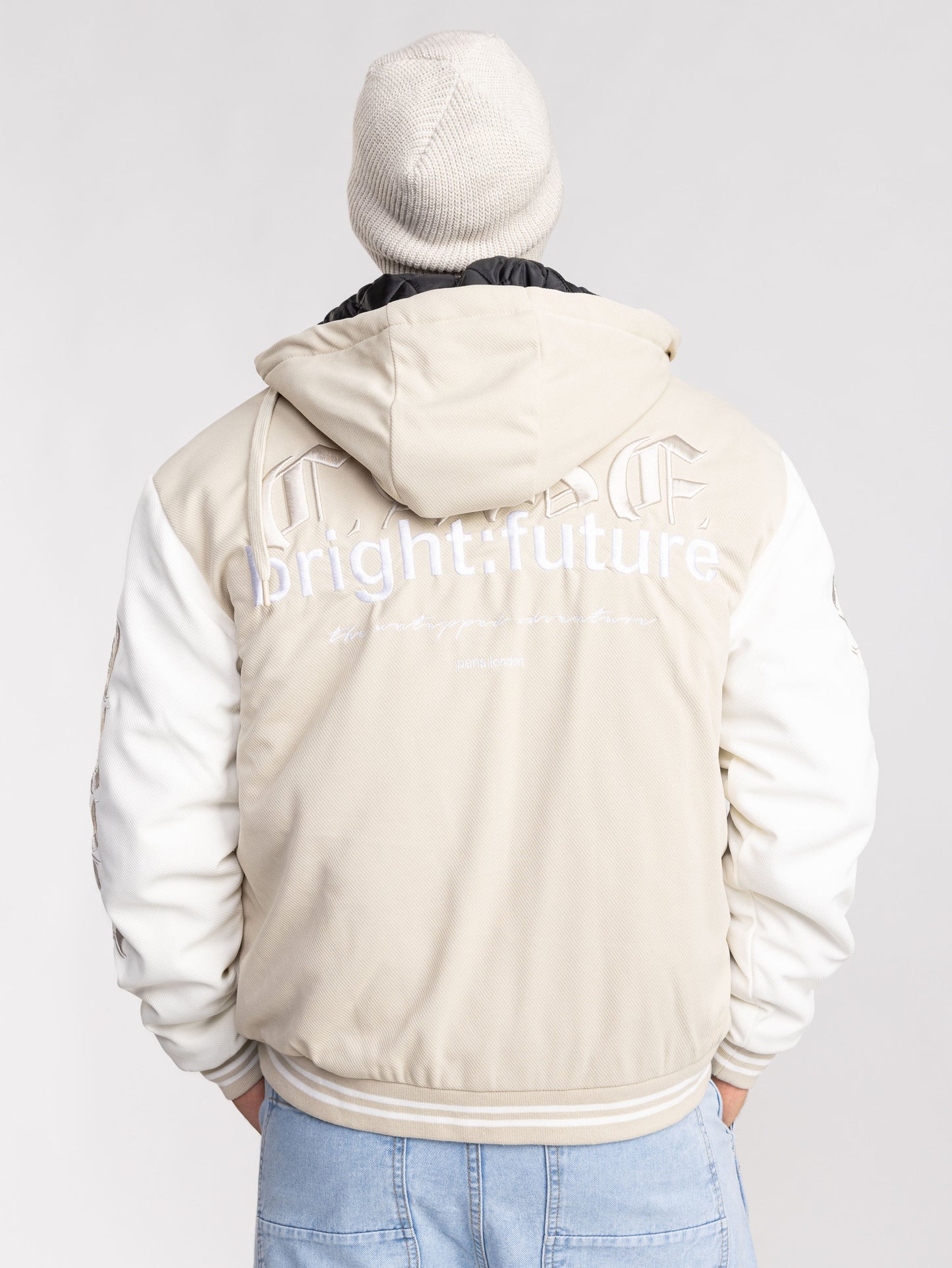 BOMBER JACKET