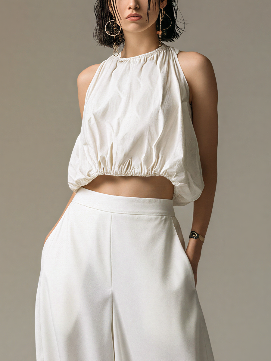 Women’s White Halter Neck Cropped Top & Drop-Crotch Harem Pants Two-Piece Set MDZ2291E8T