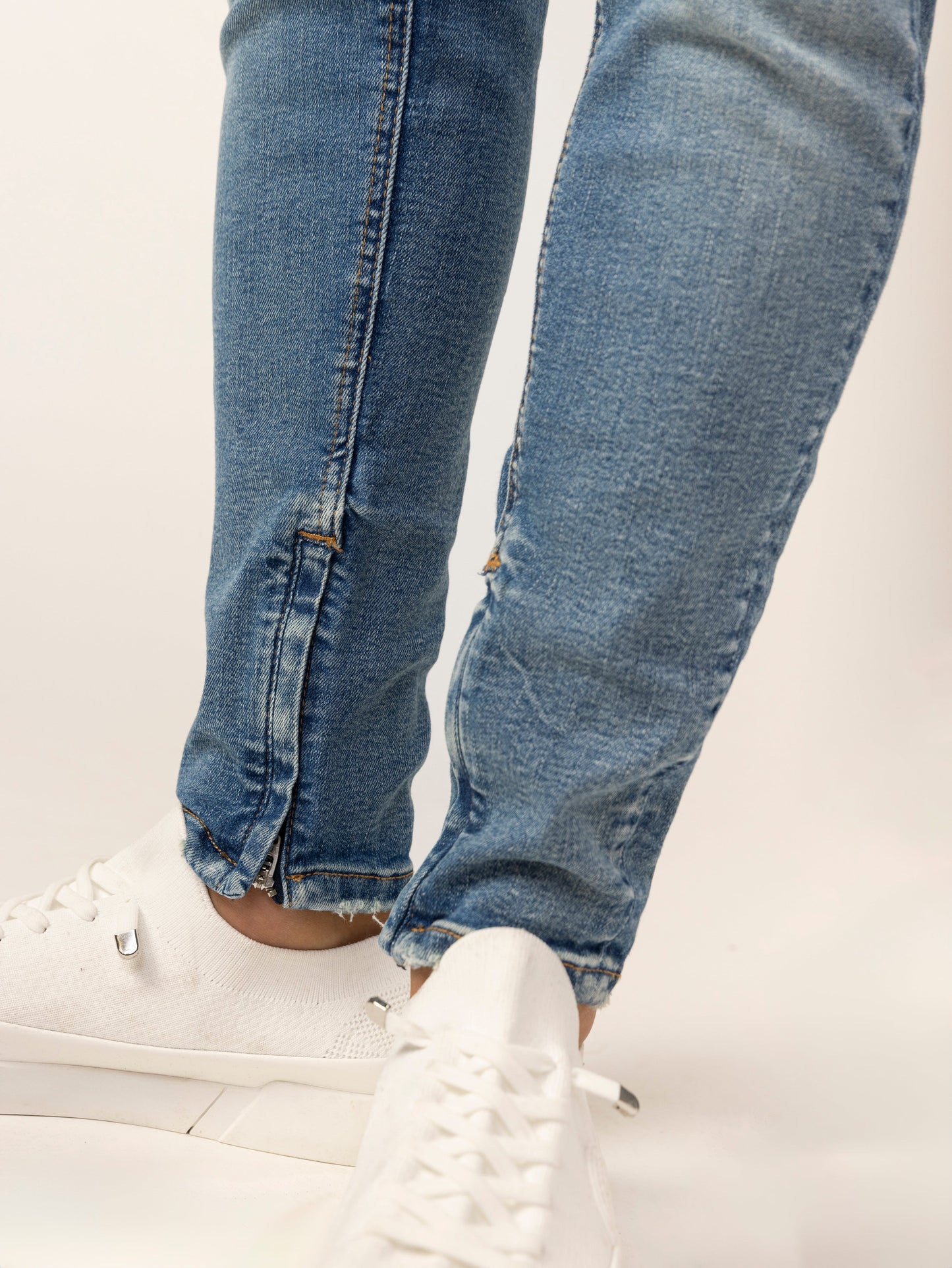 FASHION JEANS
