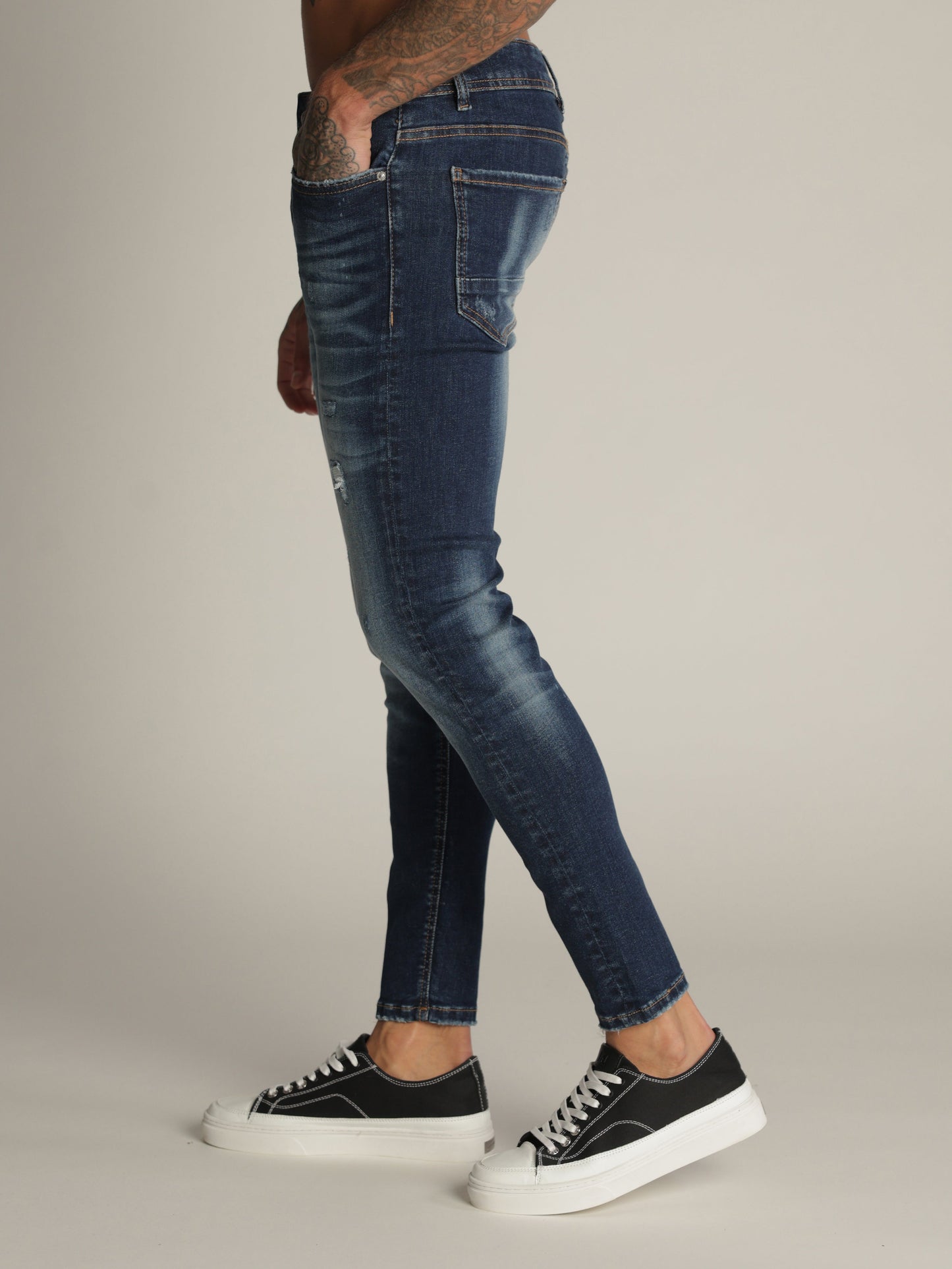 FASHION JEANS
