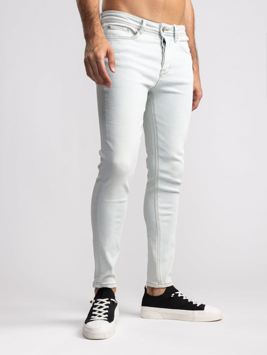 BASIC JEANS