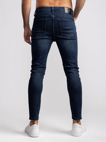 BASIC JEANS