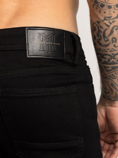 BASIC JEANS