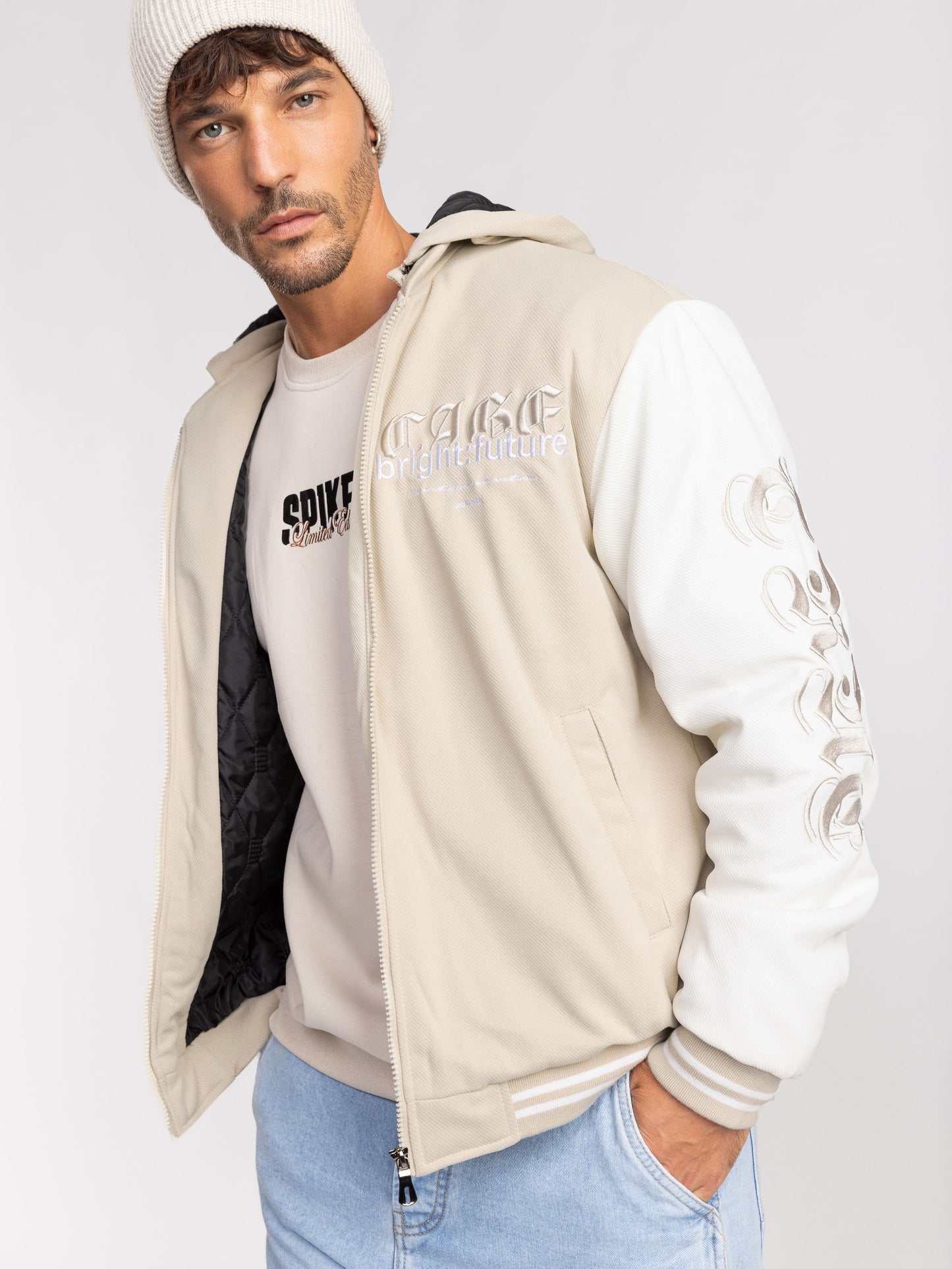 BOMBER JACKET