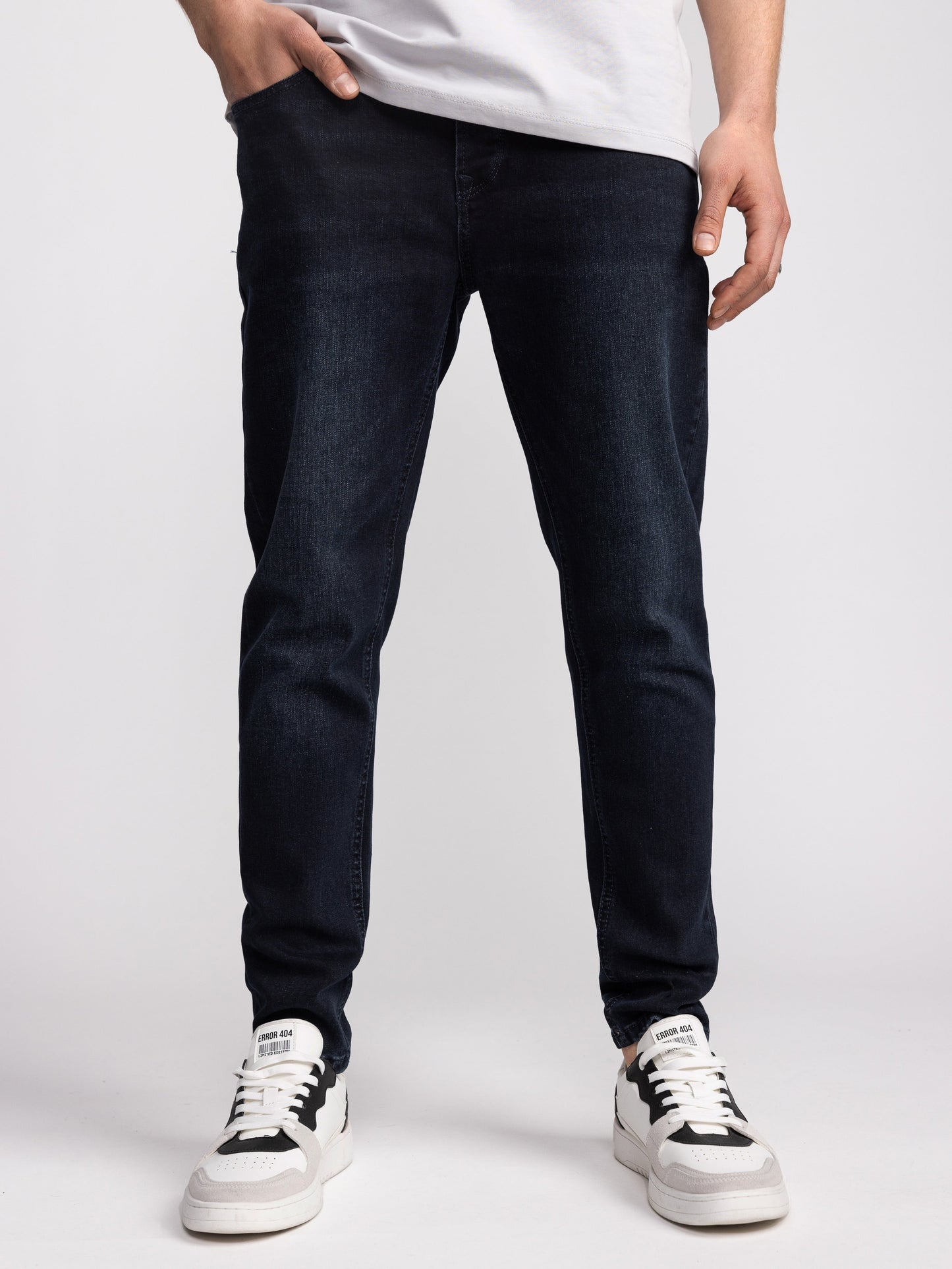 BASIC JEANS